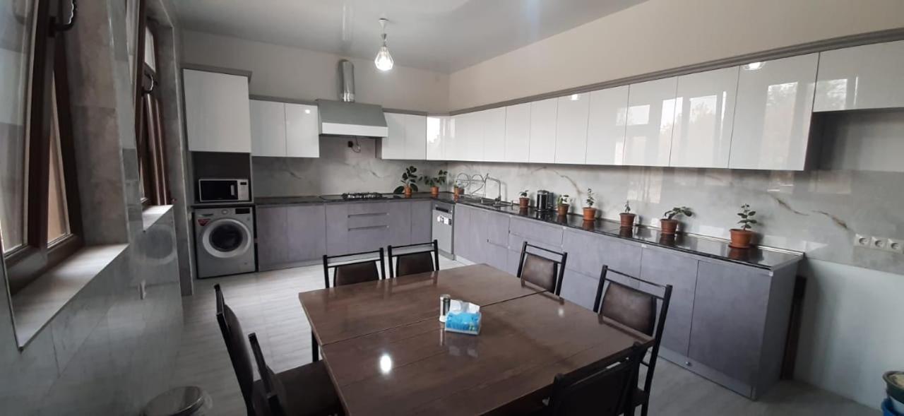 Artashat Rubenyan Guest House מראה חיצוני תמונה