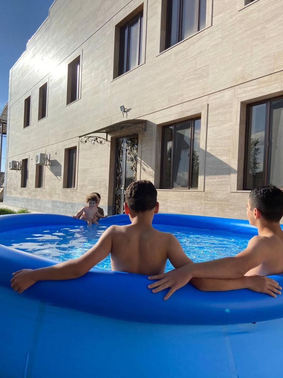 Artashat Rubenyan Guest House מראה חיצוני תמונה